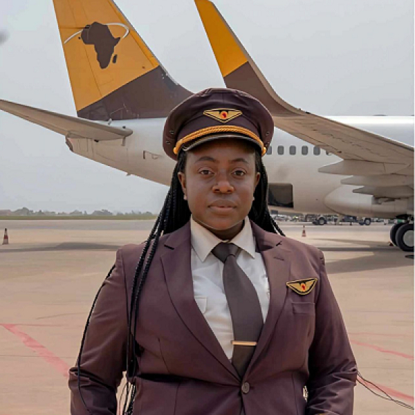Mlle Ayélé Jessica Kouévi, la toute première femme pilote togolaise chez Asky parle de sa carrière des &quot;vols&quot;