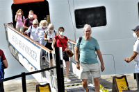 Tourisme : Le Togo a accueilli le Bateau de croisière Seven Seas Voyager avec 700 touristes à bord