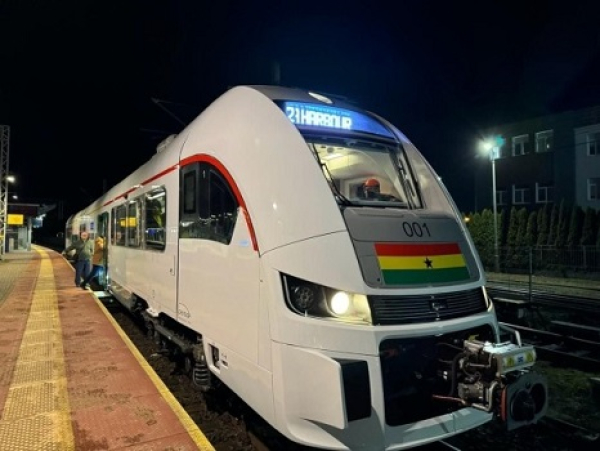Réseau ferroviaire: Le Ghana reçoit un nouveau train pour la ligne Tema-Mpakadan