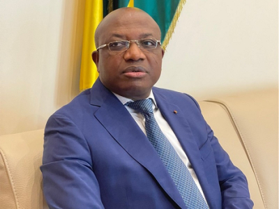 Bavure policière à Alokoegbe: Le ministre de la sécurité prend ses responsabilités par des enquêtes minutieuses et porte assistance médicale à la victime