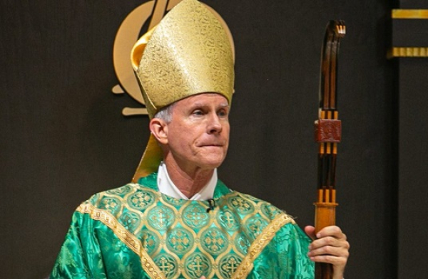 Réligion: Le pape François “expulse” Strickland, l’évêque américain