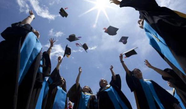 Le commonwealth offre des bourses aux étudiants inscrits dans les parcours Master et Doctorat.