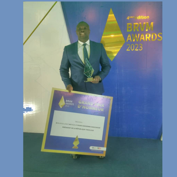 Togo/4è édition de la BRVM AWARDS: Le Président togolais et les acteurs du marché financier distingués pour l’excellence