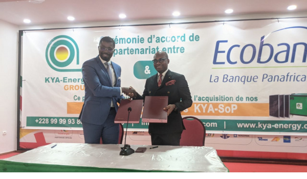 KYA-Energy Group et Ecobank signent un partenariat pour rendre les groupes électro-solaires accessibles aux clients