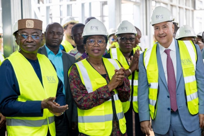 Hôpital mère-enfant: Le Premier ministre VictoireTomégah-Dogbé a visité le chantier à Togblékopé