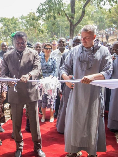 Faure Gnassingbé inaugure Lumen Valley, le premier Centre international de ressourcement et d’écotourisme de Kara