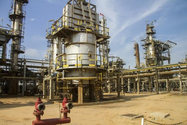 FEDA investit dans la raffinerie de pétrole de Cabinda, soutenant ainsi l&#039;indépendance énergétique de l&#039;Angola et la réduction des émissions de carbone.