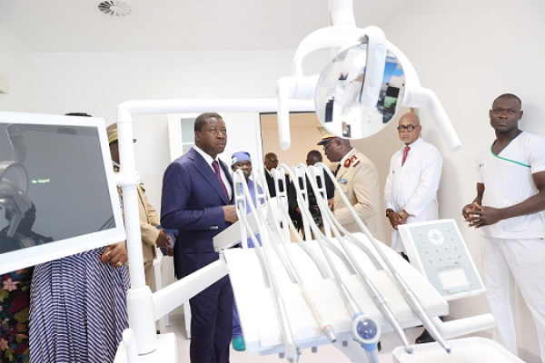 Santé: L&#039;hôpital Dogta-Lafiè inauguré par Faure Gnassingbé