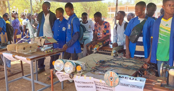 Emploi : Le Togo ambitionne inserer 80 % des apprenants issus de l&#039;enseignement technique