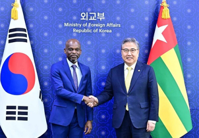 Coopération: Le ministre Robert Dussey en visite en Corée du Sud