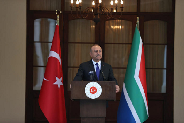 Le ministre turc des Affaires étrangères en tournée dans 05 pays africains