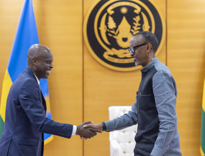 Diplomatie: Visite de travail du ministre des affaires étrangères Prof. Robert DUSSEY au Rwanda