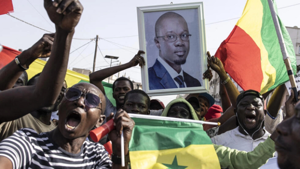 Présidentielle au Sénégal: La justice réintègre l&#039;opposant Ousmane Sonko sur les listes